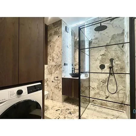 Apartamento Shipyard - Near To Electricians Street, 5 Min To Pkp & Old Town *