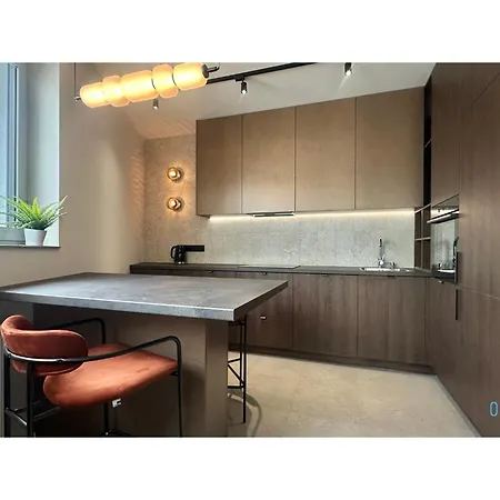 Shipyard - Near To Electricians Street, 5 Min To Pkp & Old Town