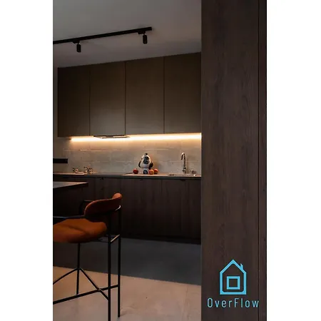 Shipyard - Near To Electricians Street, 5 Min To Pkp & Old Town *