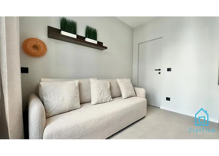 Shipyard - Near To Electricians Street, 5 Min To Pkp & Old Town *