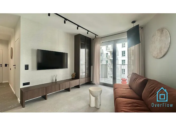 Shipyard - Near To Electricians Street, 5 Min To Pkp & Old Town Lägenhet *