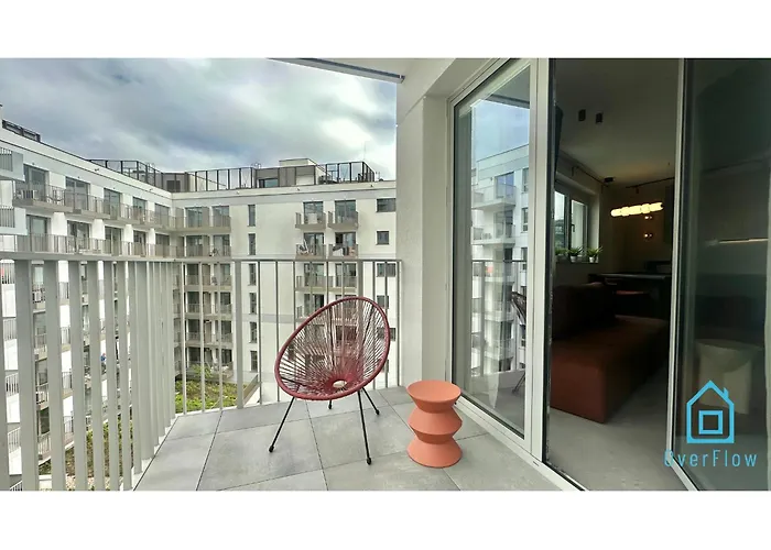 Lägenhet Shipyard - Near To Electricians Street, 5 Min To Pkp & Old Town