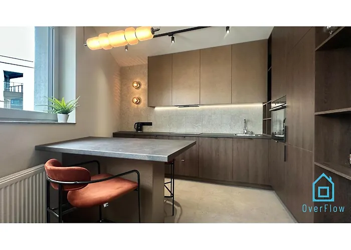 Shipyard - Near To Electricians Street, 5 Min To Pkp & Old Town