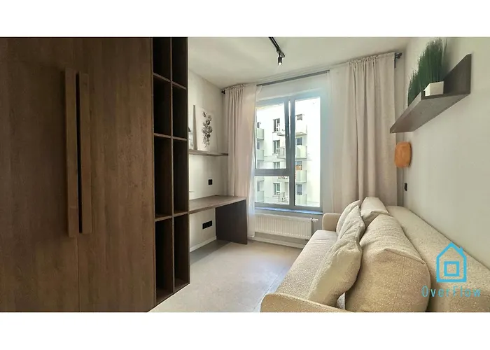 Lägenhet Shipyard - Near To Electricians Street, 5 Min To Pkp & Old Town