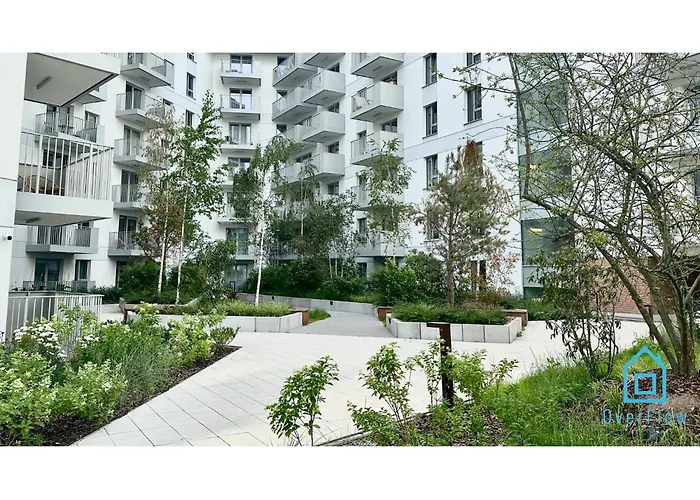 Shipyard - Near To Electricians Street, 5 Min To Pkp & Old Town Lägenhet